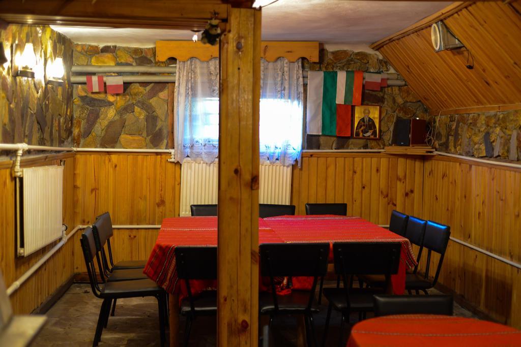 Topuzovi Guest House Dobriniste Kültér fotó