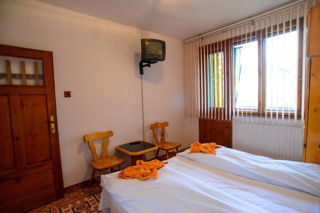 Topuzovi Guest House Dobriniste Kültér fotó