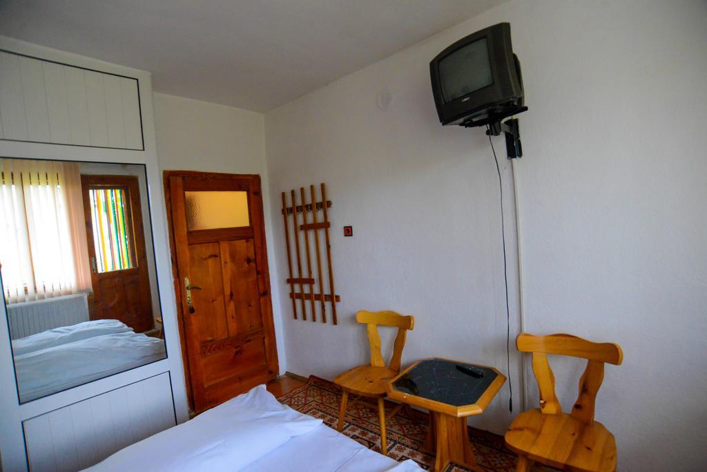 Topuzovi Guest House Dobriniste Kültér fotó