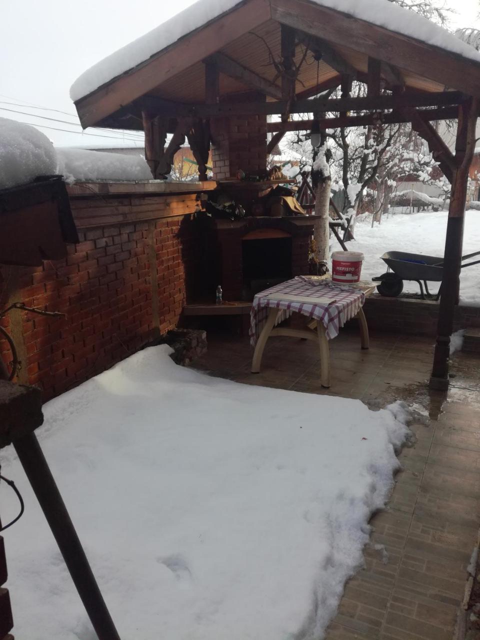 Topuzovi Guest House Dobriniste Kültér fotó